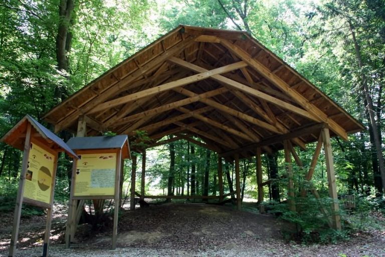 Arheološki park Rimsko gomilno grobišče Cerkvenjak Arheološki park Rimsko gomilno grobišče Cerkvenjak