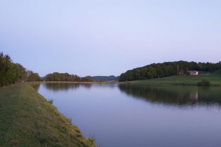 Ribnik, Jezero Savci Ribnik, Jezero Savci