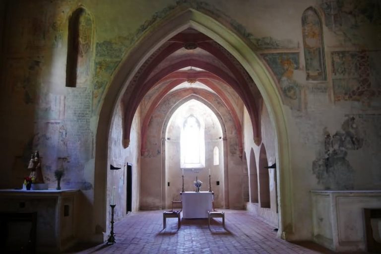 Cerkev Marijinega vnebovzetja Turnišče Cerkev Marijinega vnebovzetja Turnišče