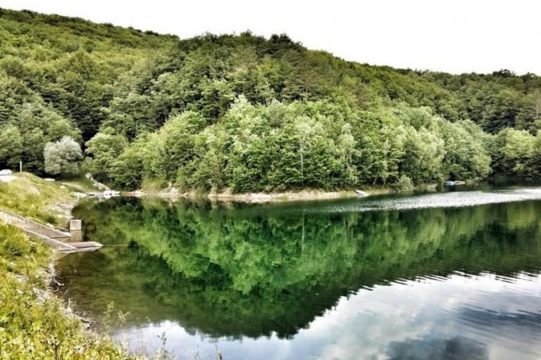 Jezero Klivnik