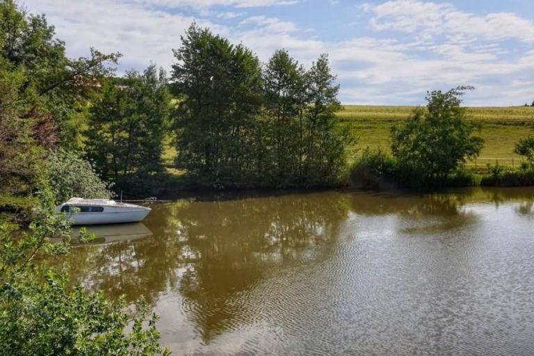 Jezero pri Gunglu Jezero pri Gunglu