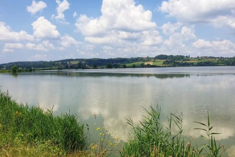 Trojiško jezero