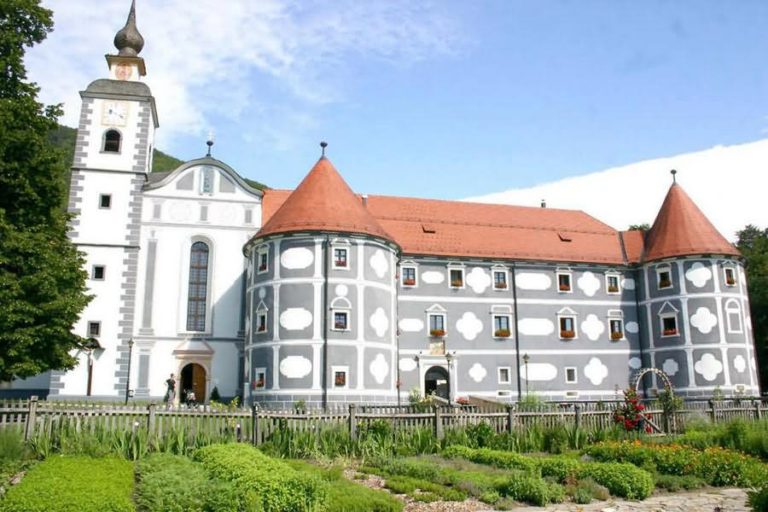 Minoritski samostan Podčetrtek